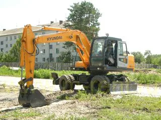 Колесный экскаватор Hyundai R 140W-7