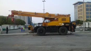 Самоходный кран KATO KR-25H-V