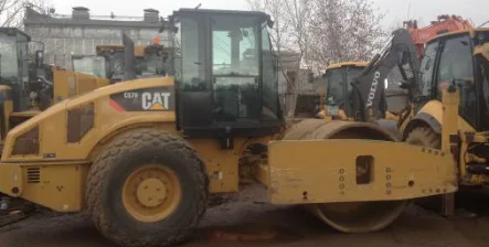 Вибрационный двухвальцовый каток Caterpillar CS76 XT