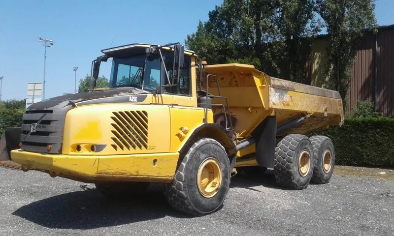 Самосвал с шарнирно-сочлененной рамой Volvo A25E