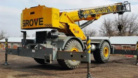 Самоходный кран Grove RT760E