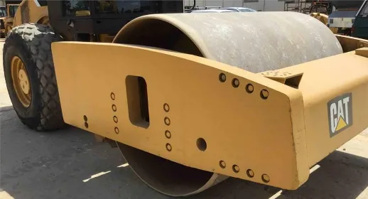 Вибрационный двухвальцовый каток Caterpillar CS76 XT