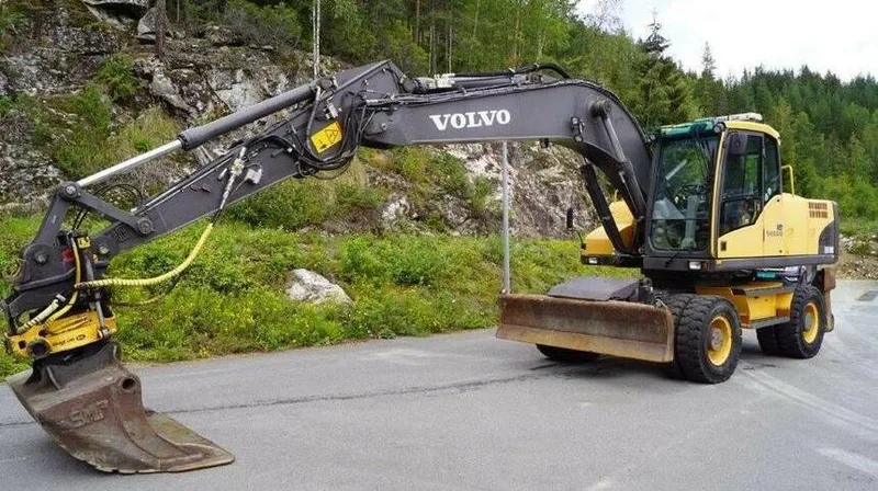 Колесный экскаватор Volvo EW180