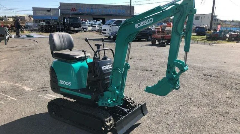 Мини-экскаватор Kobelco SK005