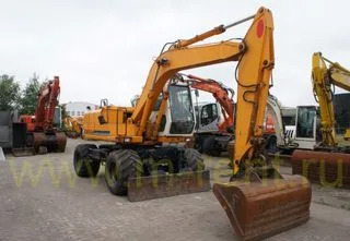 Колесный экскаватор Hyundai R130W-3