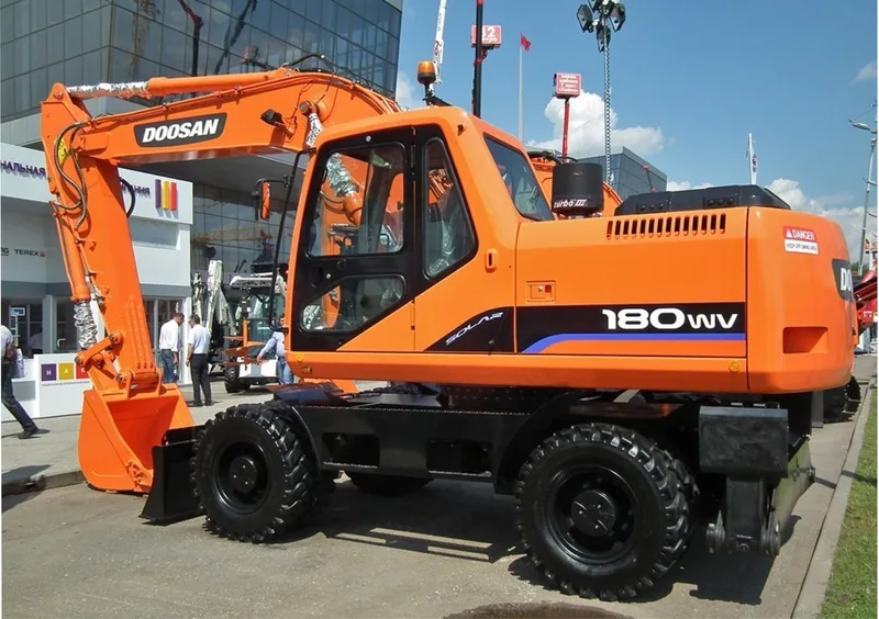 Колесный экскаватор DOOSANDOOSAN Daewoo SOLAR L 180W-V