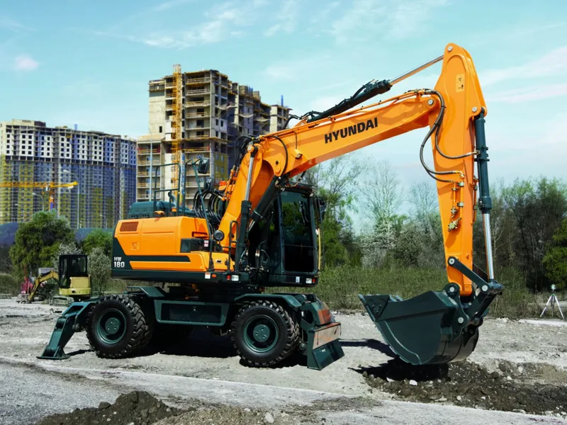 Колесный экскаватор Hyundai R180W-9S