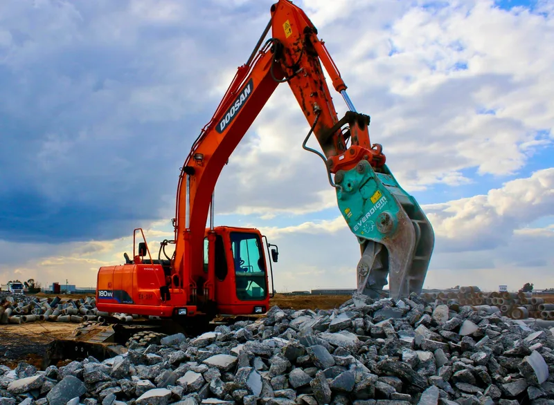 Колесный экскаватор DOOSAN S180W