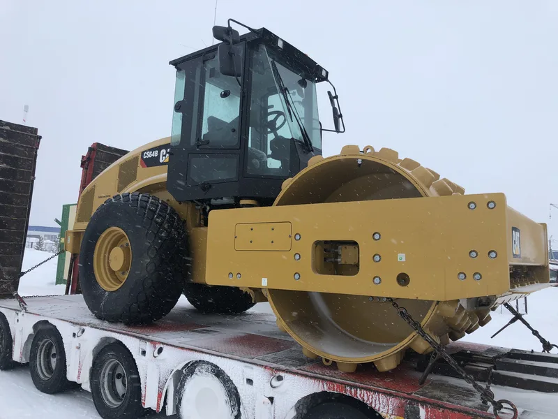 Вибрационный двухвальцовый каток                                                         Caterpillar                                                     CS64