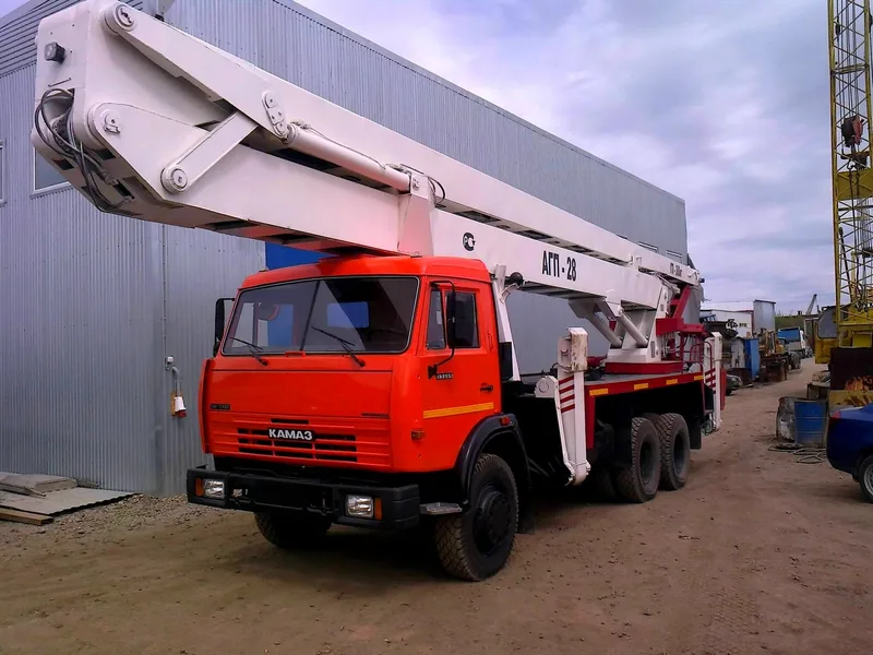Средневысотная автовышка Камаз АГП-28