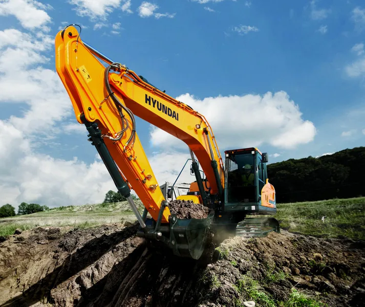 Гусеничный экскаватор Hyundai R220LC 9S
