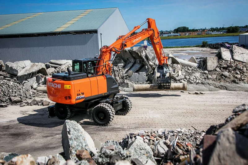 Колесный экскаватор Hitachi ZX170W-5A