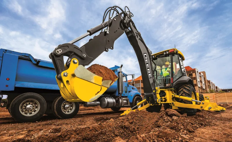 Экскаватор-погрузчик John Deere 325SL