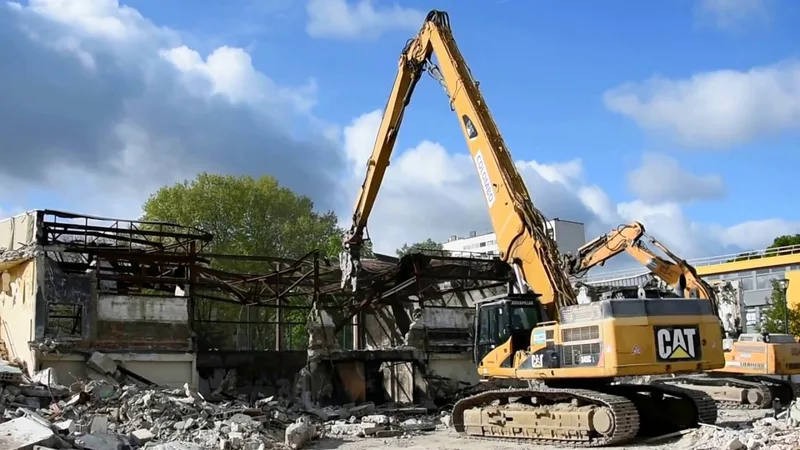 Экскаватор для демонтажных работ Caterpillar 345C UHD