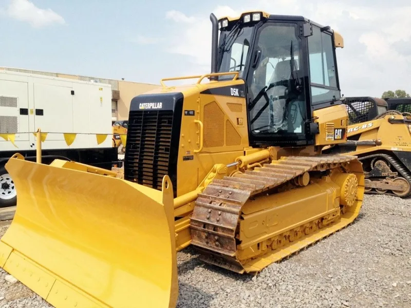 Средний бульдозер Caterpillar D5K XL
