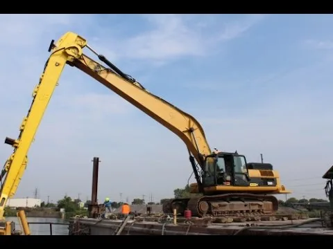 Гусеничный экскаватор                                                         Caterpillar                                                     330DL LongReach