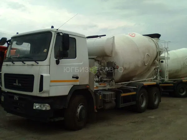 Автобетоносмеситель ТЗА 5814N9 на шасси МАЗ 631226