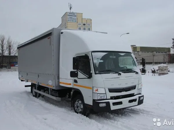 Тентованный автомобиль Mitsubishi Fuso Canter