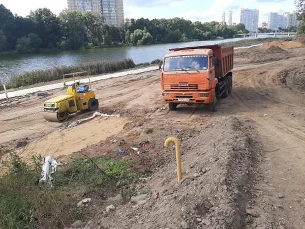 Самосвал Камаз 2065