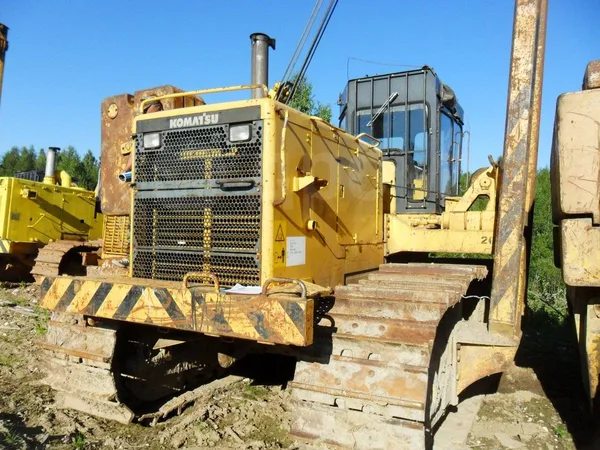Трубоукладчик Komatsu D355C