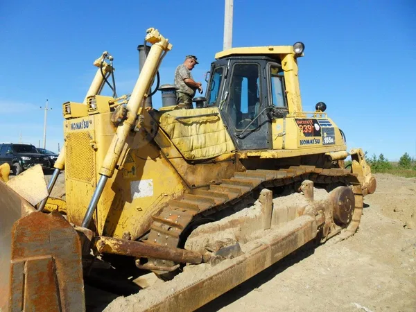 Гусеничный бульдозер Komatsu D155A-5