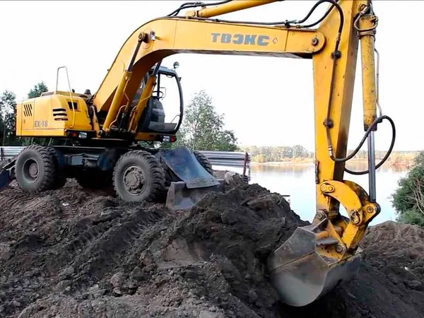 Колесный экскаватор Твэкс ЕК