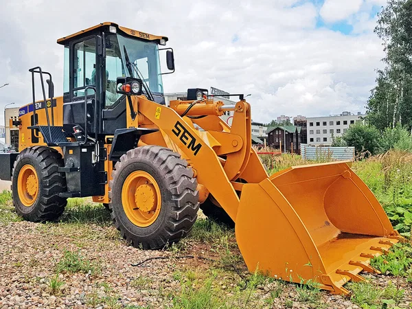 Фронтальный погрузчик                                                     Caterpillar                                                  Cat 636D