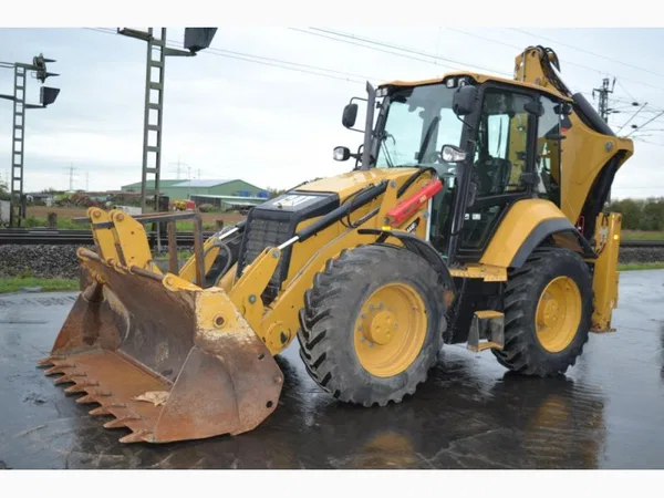 Экскаватор-погрузчик                                                     Caterpillar                                                  444 F2