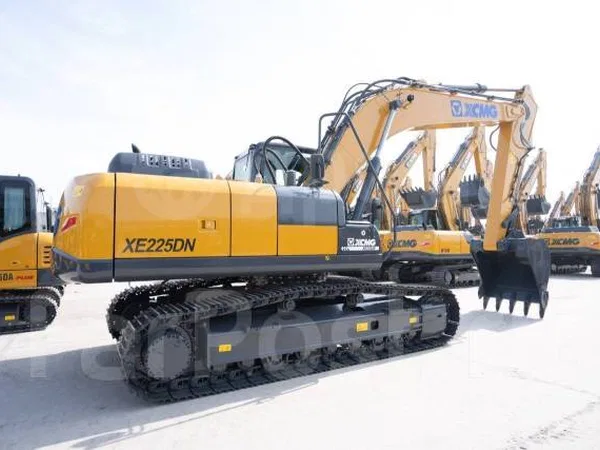 Гусеничный экскаватор XCMG XE225DN