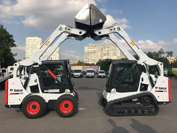 Мини-погрузчик Bobcat S530