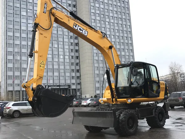 Колесный экскаватор JCB  JS 160 W