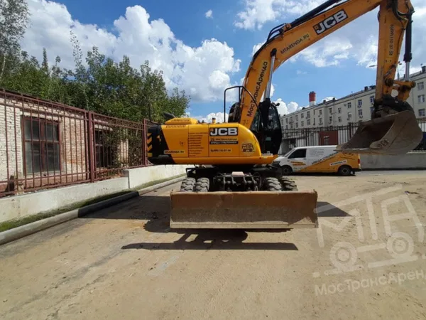 Колесный экскаватор JCB JS 200W