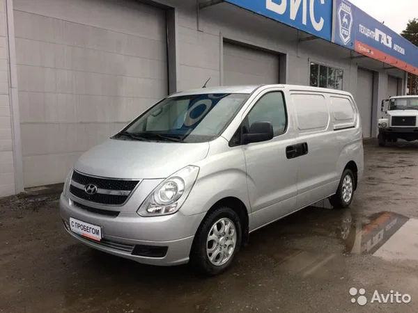 Цельнометаллический фургон Hyundai Grand Starex