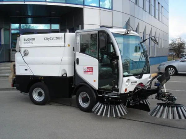 Вакуумная уборочная машина Bucher CITYCAT 2020