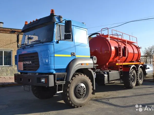 Вакуумная машина УРАЛ Урал-М 4320-4972-80Е5  АКН 10