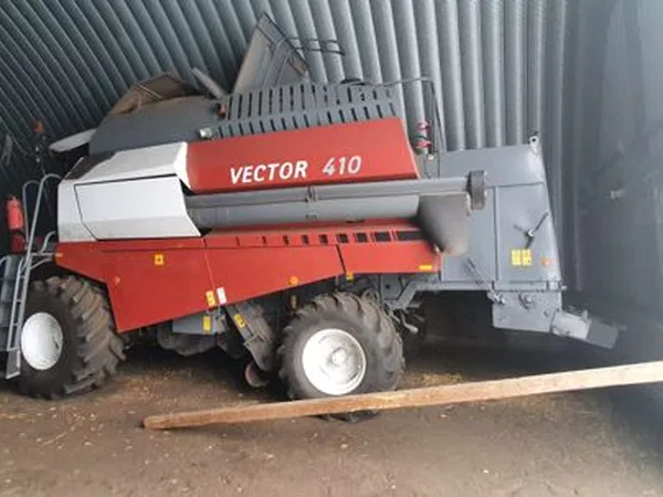 Зерноуборочный комбайн Ростсельмаш VECTOR 410
