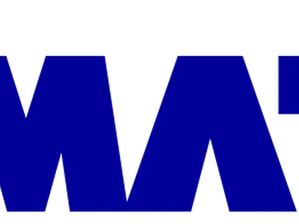 Гусеничный бульдозер  Komatsu , тип - 
                                                        Двигатель