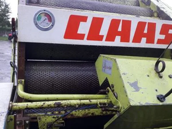 Пресс-подборщик Claas Rollant 44