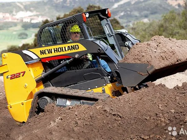 Мини-погрузчик New Holland C227