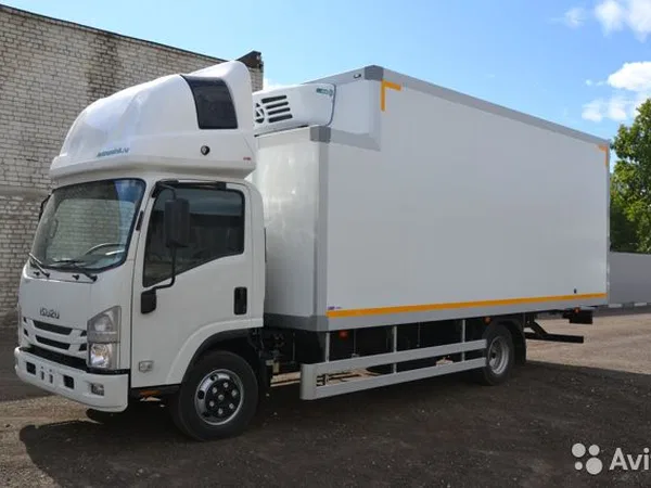Рефрижераторный фургон Isuzu NPR 75LL