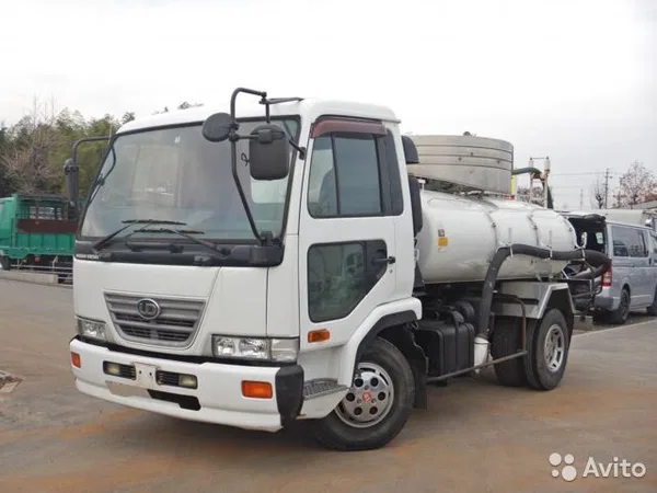 Ассенизатор Nissan Condor