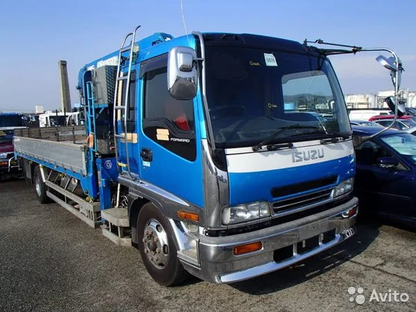 Бортовой грузовик с КМУ ISUZU Forward