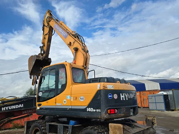 Продам колёсный экскаватор Hyundai R140W-9S