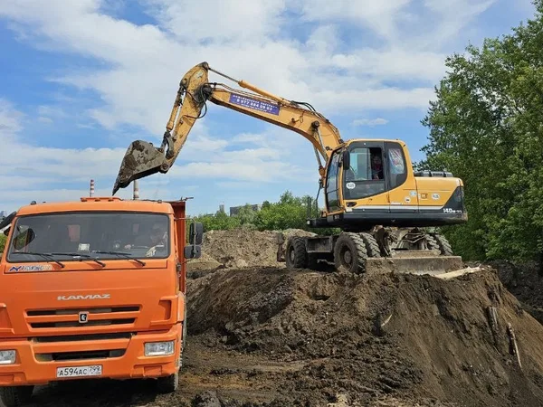 Аренда колесного полноповоротного экскаватора HYUNDAI 140