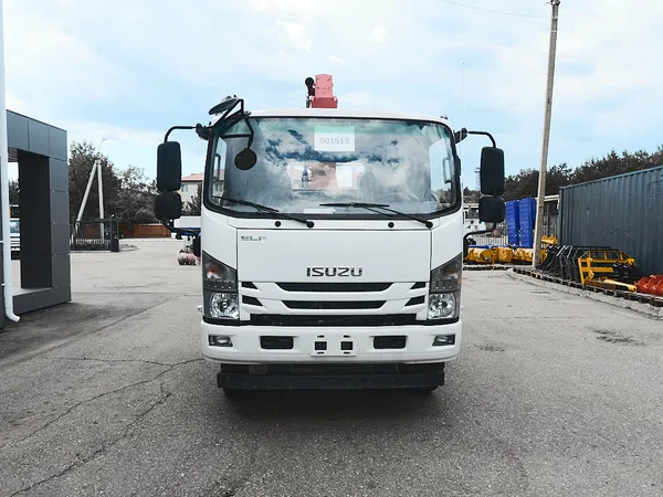 Бортовой грузовик ISUZU 4x2 дв 139kw гп 6т c кму UNIC URV505 гп 5т