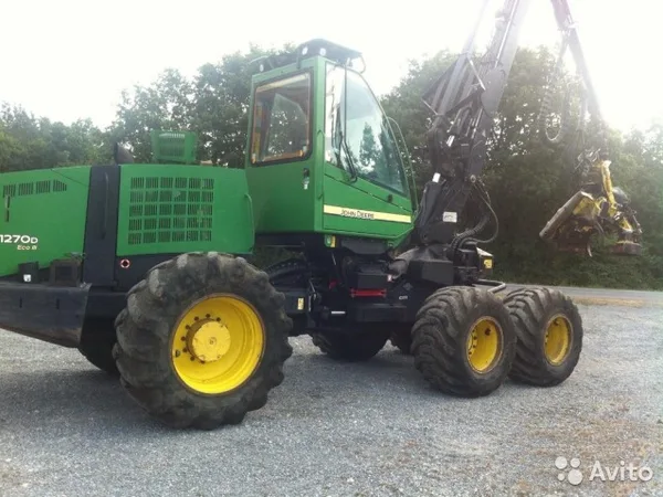 Колесный харвестер John Deere 1270D