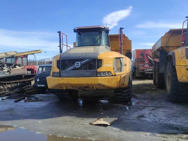 Землевоз с шарнирно-сочлененной рамой VOLVO A60H