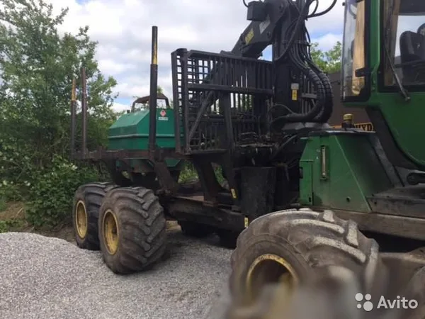 Форвардер John Deere 1510E