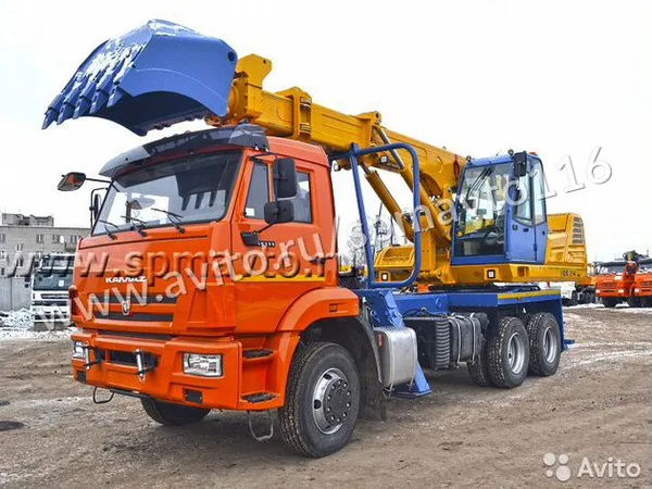 Экскаватор-планировщик UDS 214 на шасси КамАЗ