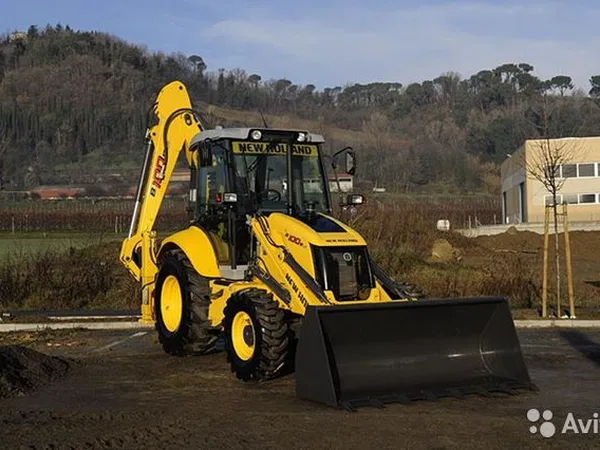 Экскаватор-погрузчик New Holland B100B